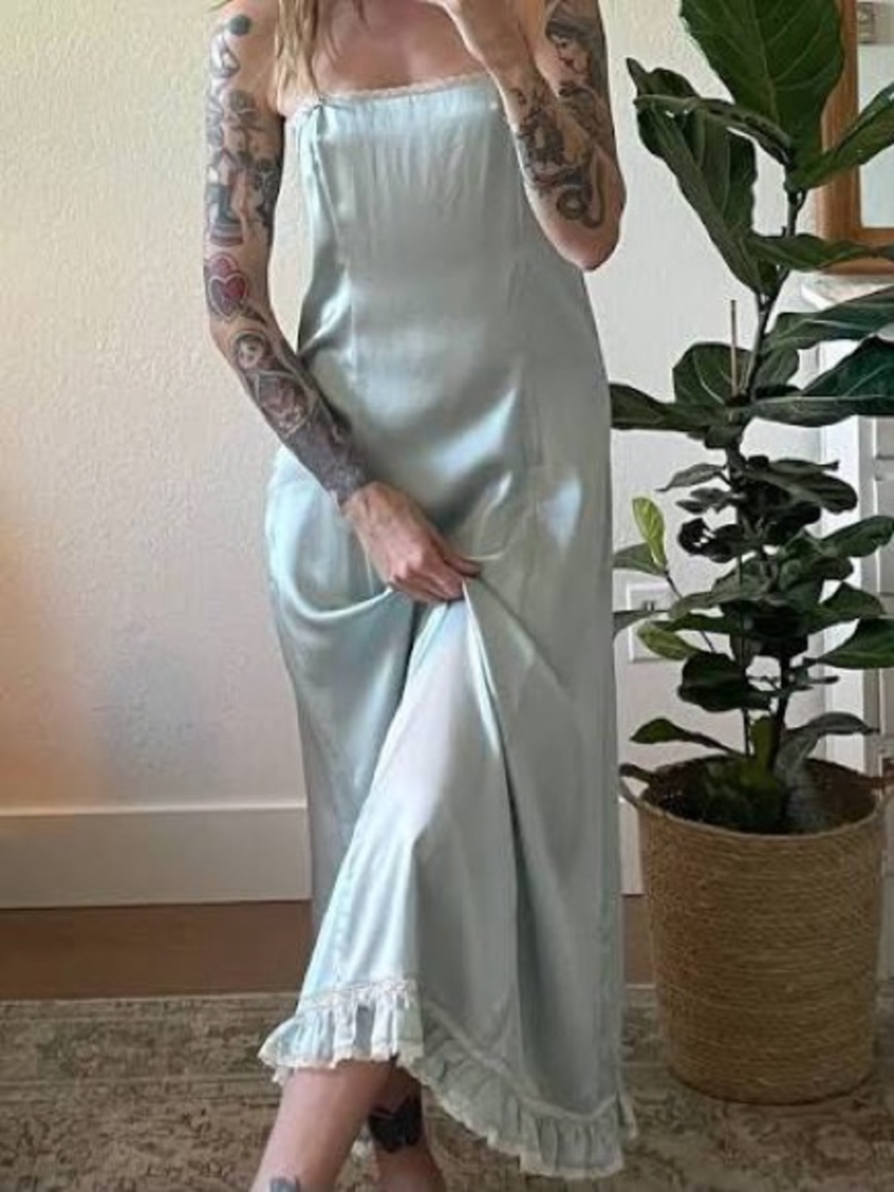 Doen Celano Dress Silk Dusty Blue with lace ruffle trim